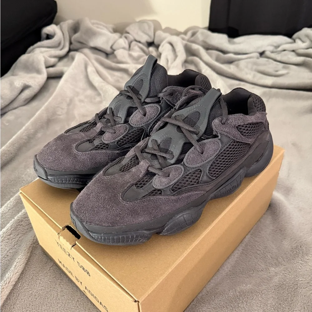 Adidas Yeezy 500 Utility Black - Picture 3 of 8
